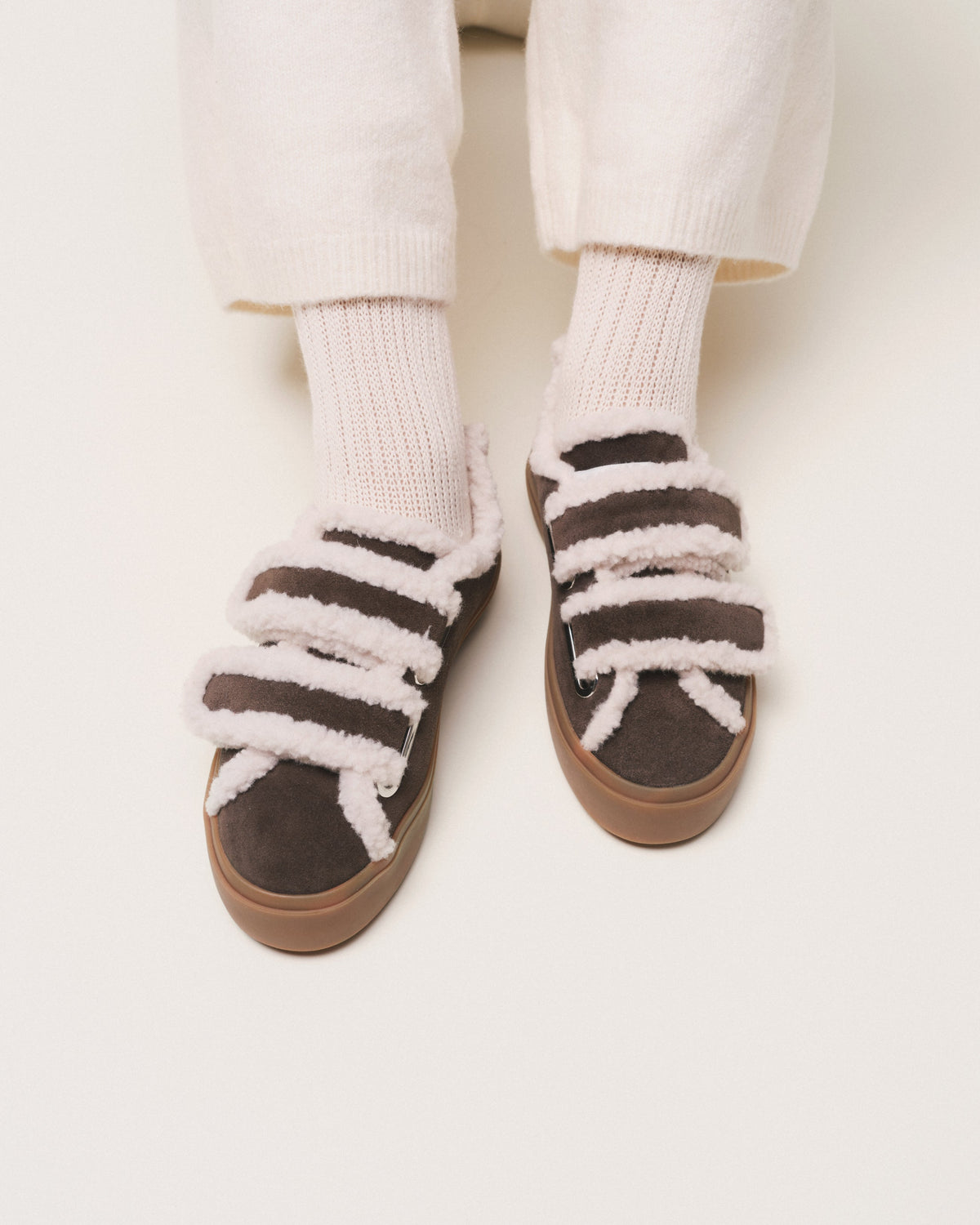 INUIKII Shearling Low Velcro damesko
