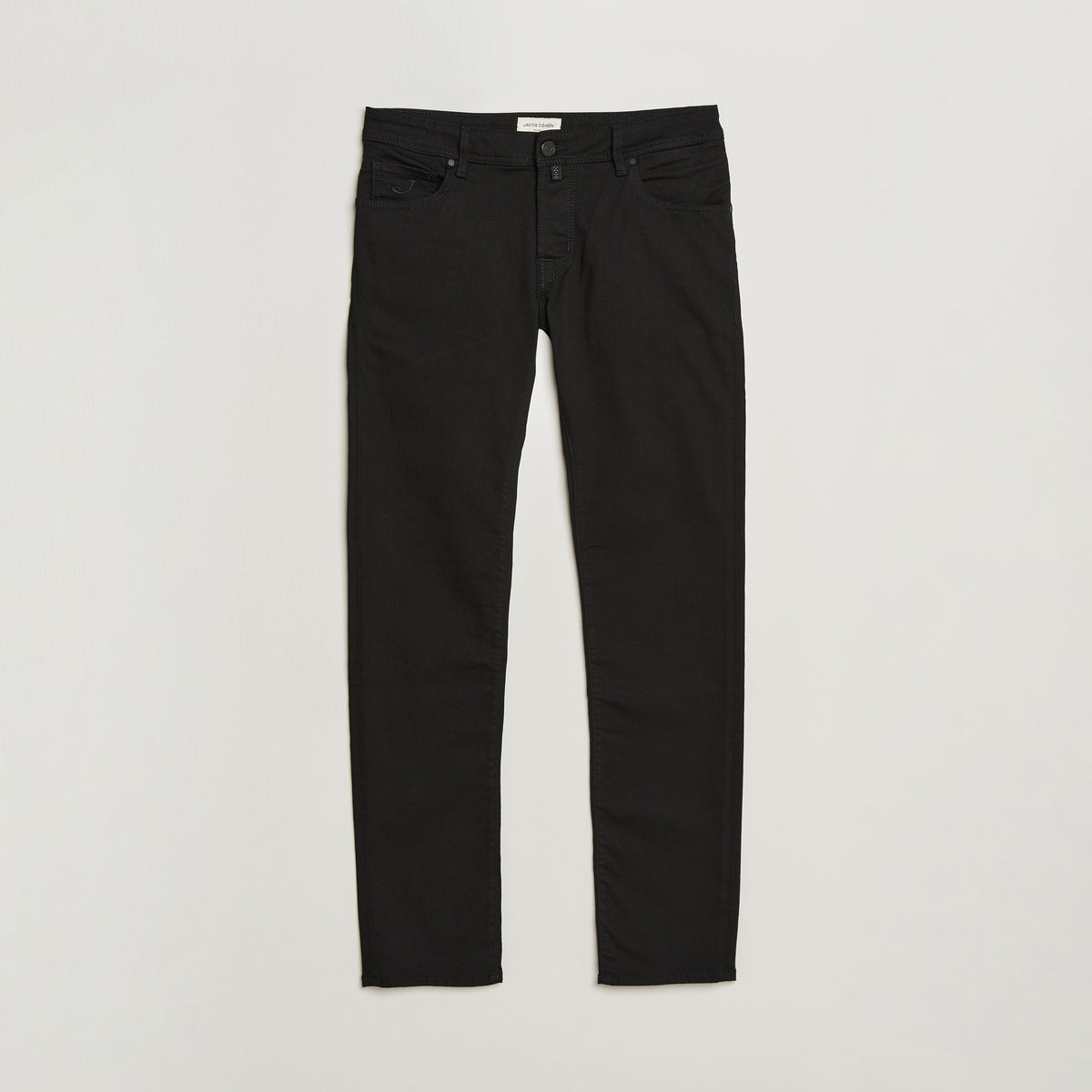 Jacob Cohën Nick Slim Fit stretchjeans Stay Black – skyllesvart – produktbilde