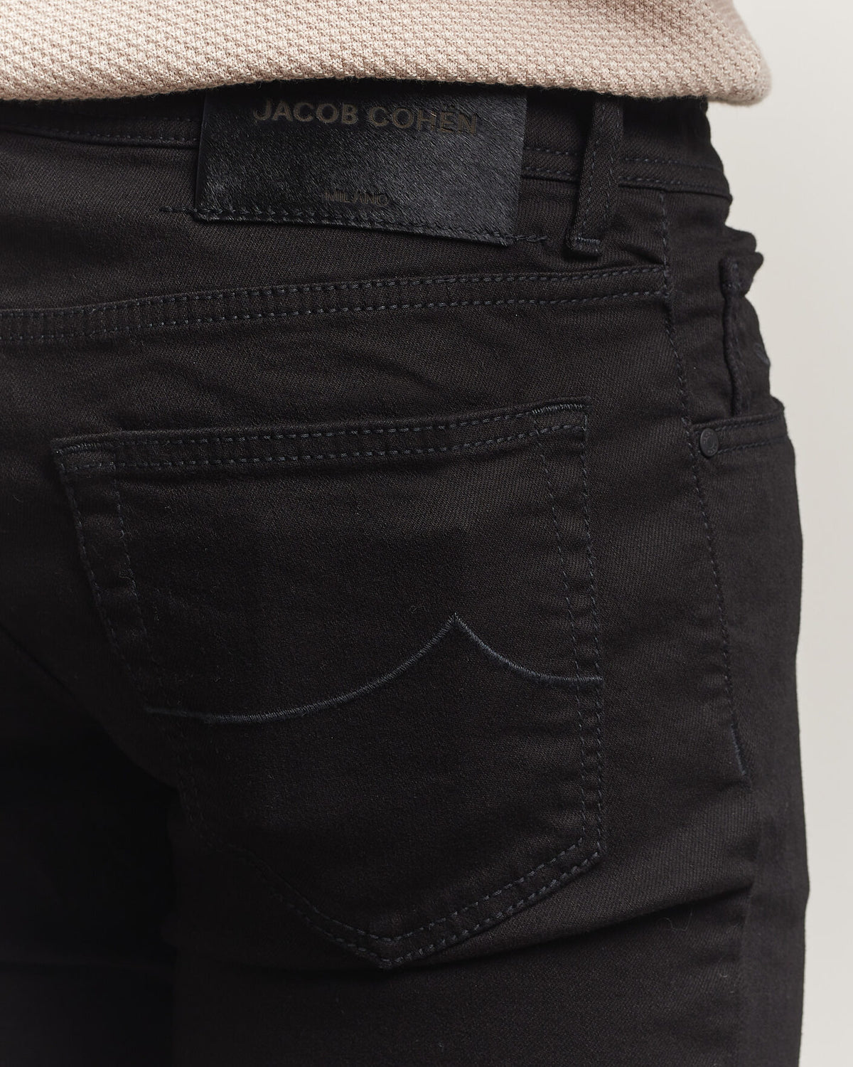 Jacob Cohën Nick Slim Fit stretchjeans Stay Black – skyllesvart – detaljbilde 6