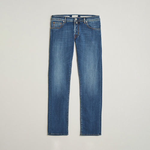 Jacob Cohën Nick F1 Slim Fit stretchjeans – lys blå – produktbilde