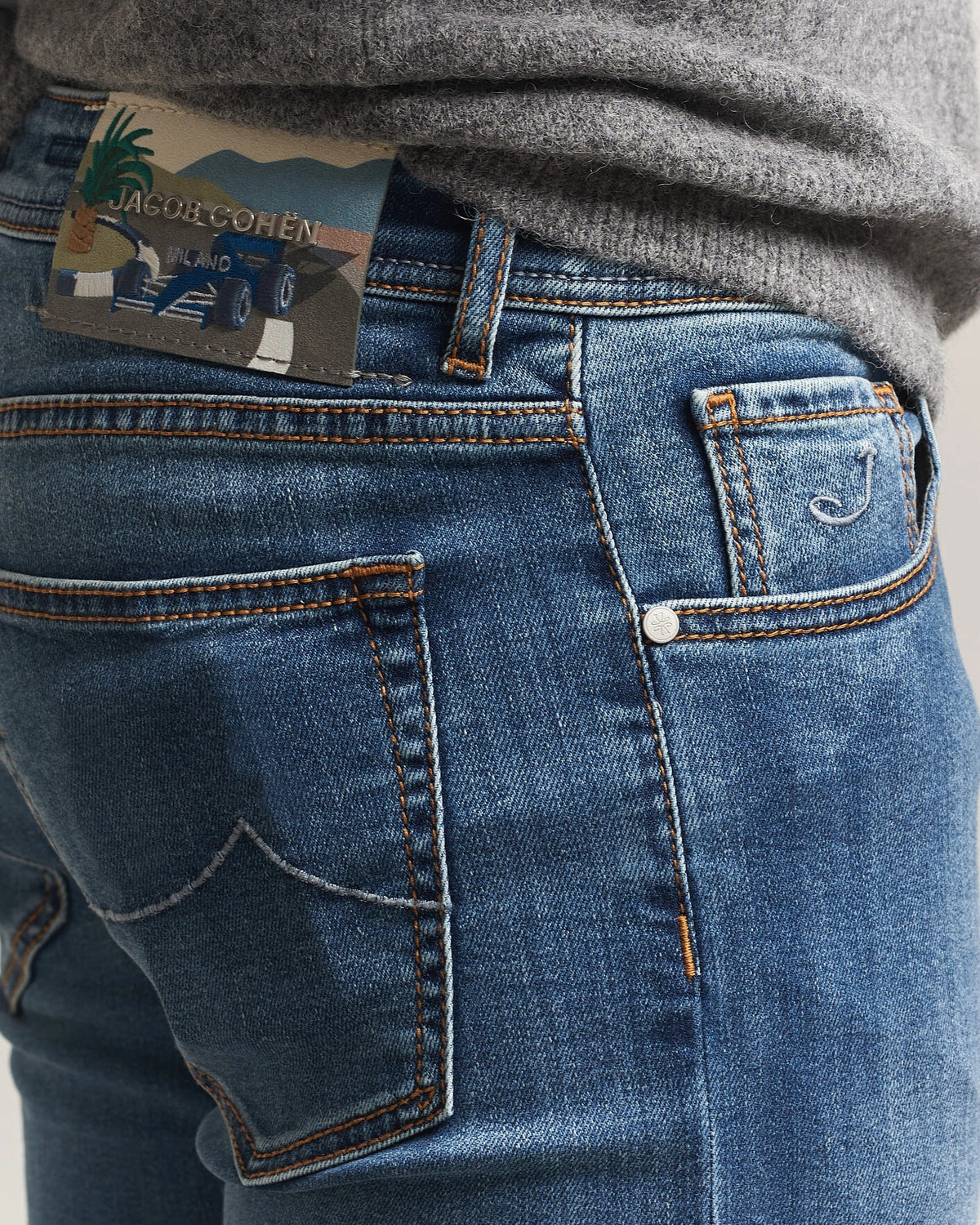 Jacob Cohën Nick F1 Slim Fit stretchjeans – lys blå – detaljbilde 6