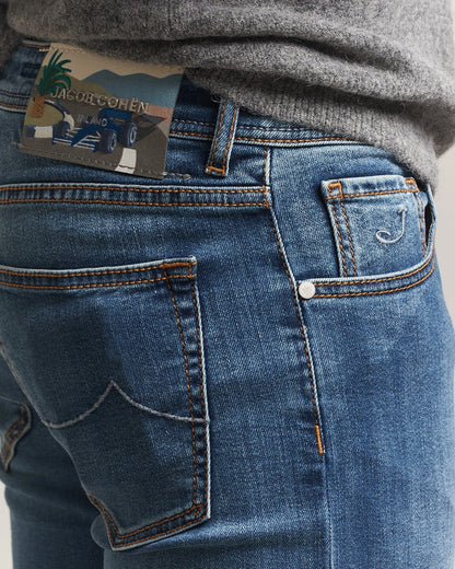 Jacob Cohën Nick F1 Slim Fit stretchjeans – lys blå – detaljbilde 6