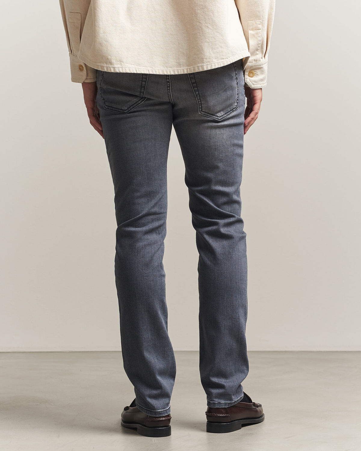 Jacob Cohën Bard Slim Fit stretchjeans – lysegrå – detaljbilde 5