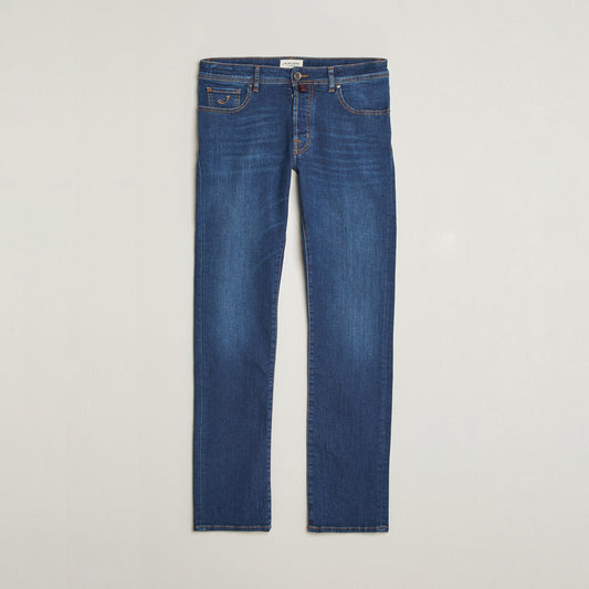 Jacob Cohën Bard Slim Fit vintagevaskede stretchjeans – mellomblå – produktbilde
