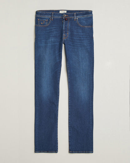 Jacob Cohën Bard Slim Fit vintagevaskede stretchjeans – mellomblå – detaljbilde 2