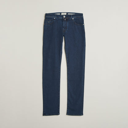 Jacob Cohën Nick Slim Fit vasket stretchjeans – mørk blå – produktbilde