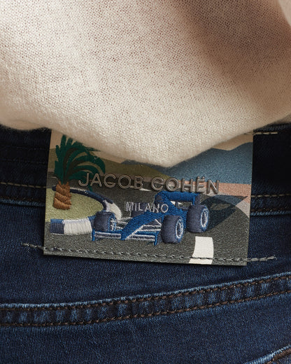 Jacob Cohën Nick Slim Fit vasket stretchjeans – mørk blå – detaljbilde 6