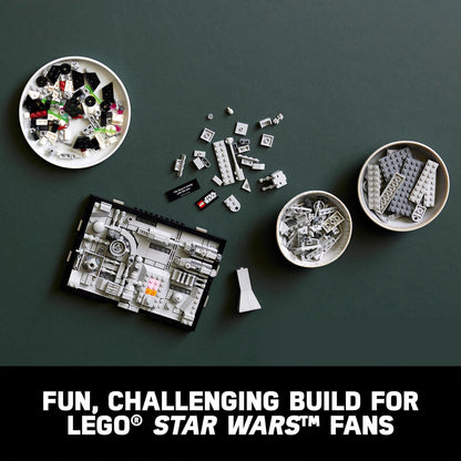 LEGO® Star Wars™ Dødsstjernen Trench Run Diorama 75329 – Utstillingsmodell