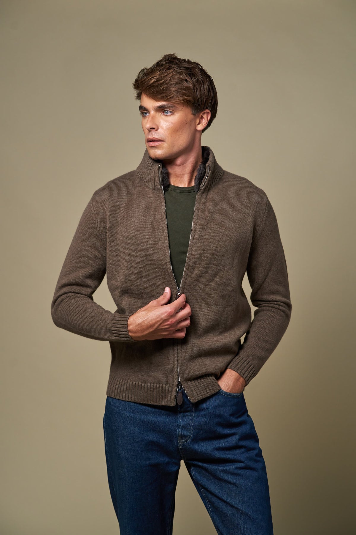 Genuine Fur Collar Cardigan | Tobacco – detaljbilde 3