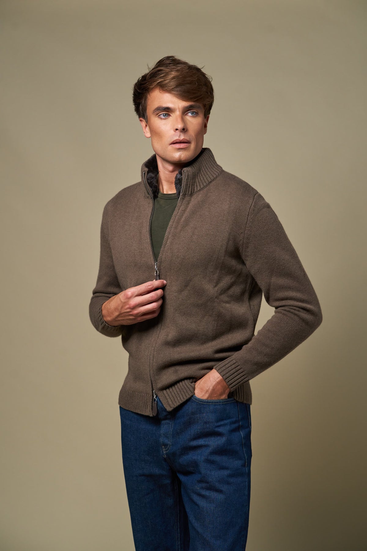Genuine Fur Collar Cardigan | Tobacco – detaljbilde 9