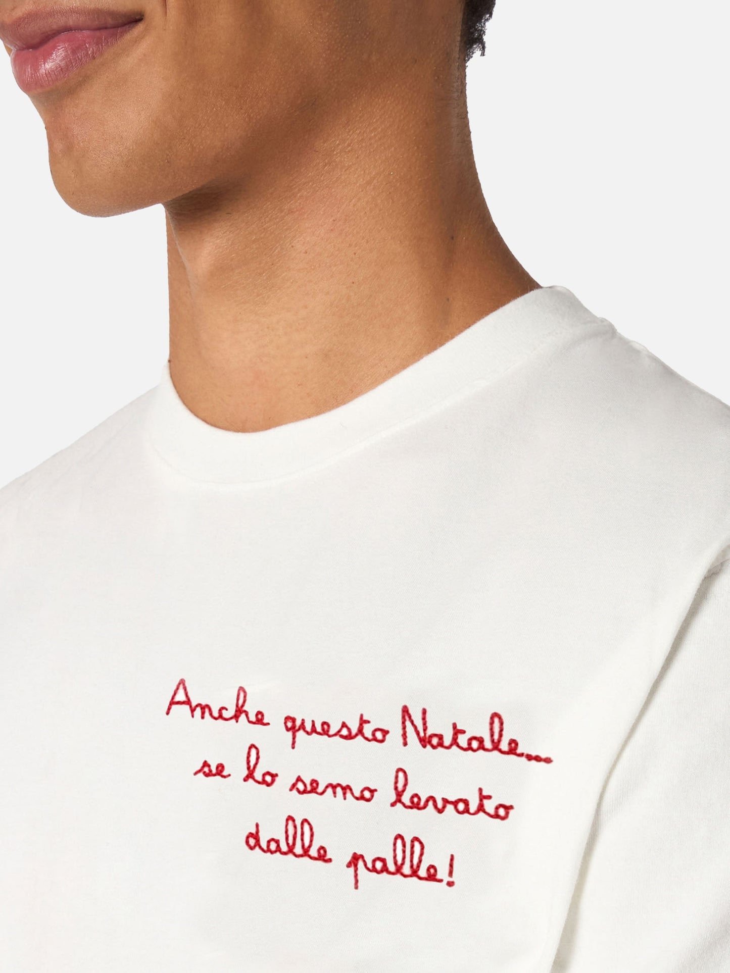 Arnott T-skjorte i tung bomull med broderi 'Anche questo Natale' | Special Edition – offisielt produktbilde 2