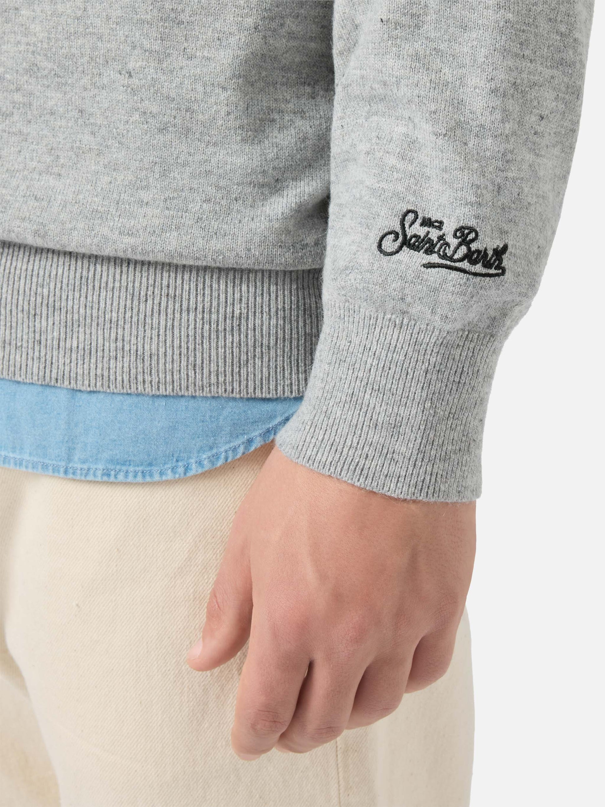 Crewneck-genser Heron Light med broderiet "Life is too short for sport" – offisielt produktbilde 3