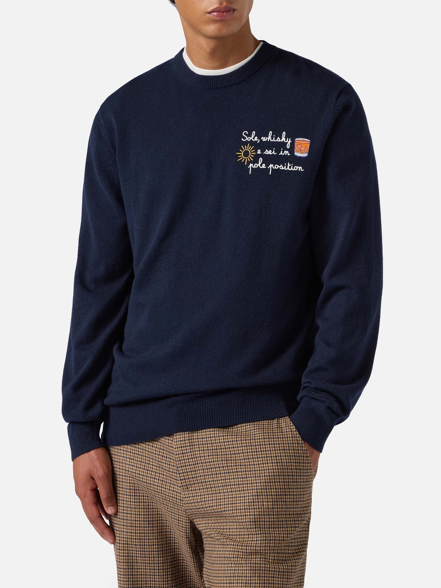 Crewneck Heron Light med broderiet "Sole, whisky e sei in pole position!" | VACANZE DI NATALE SPECIAL EDITION – offisielt produktbilde 2
